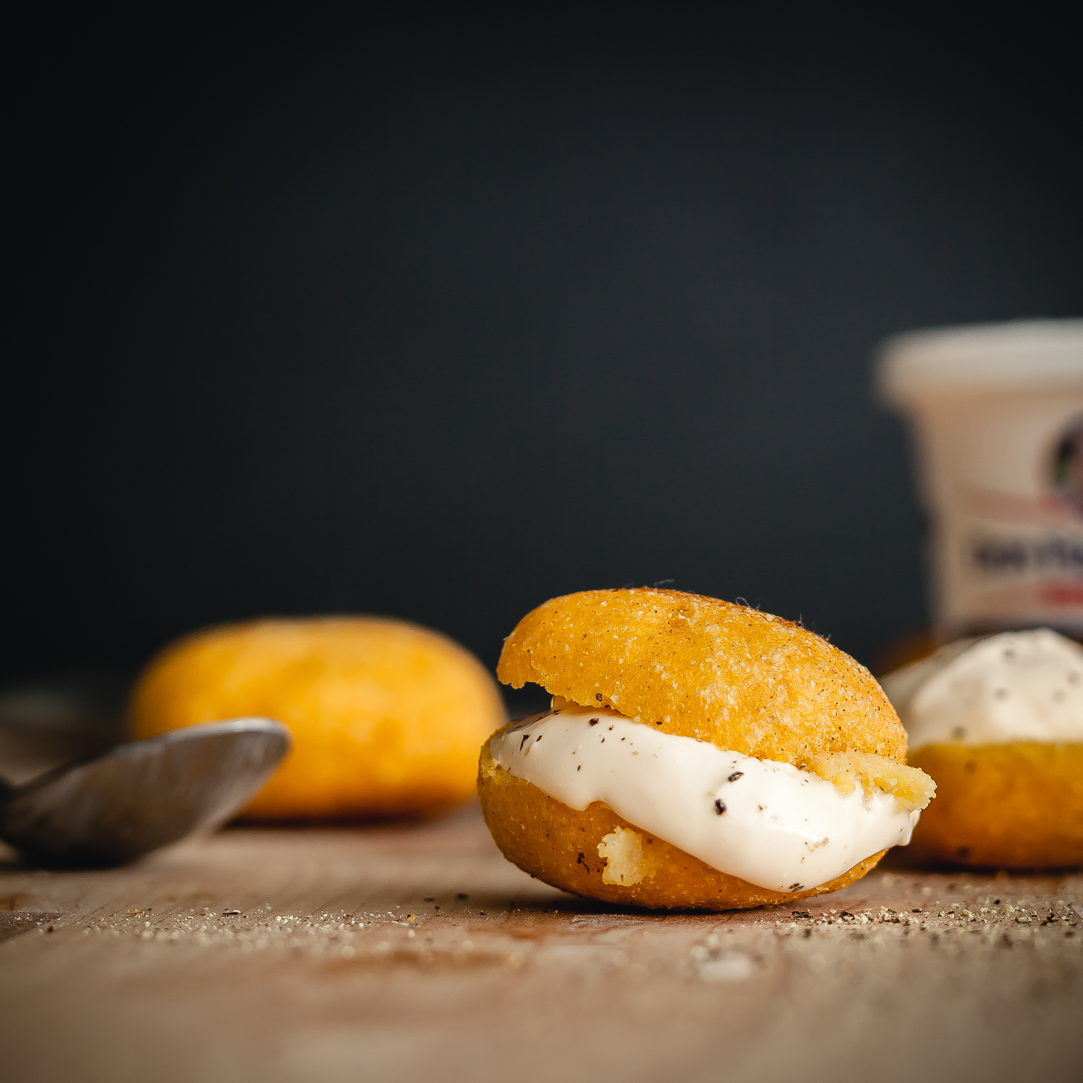 Mini Arepas con Crema Latina - thatOtherCookingBlog